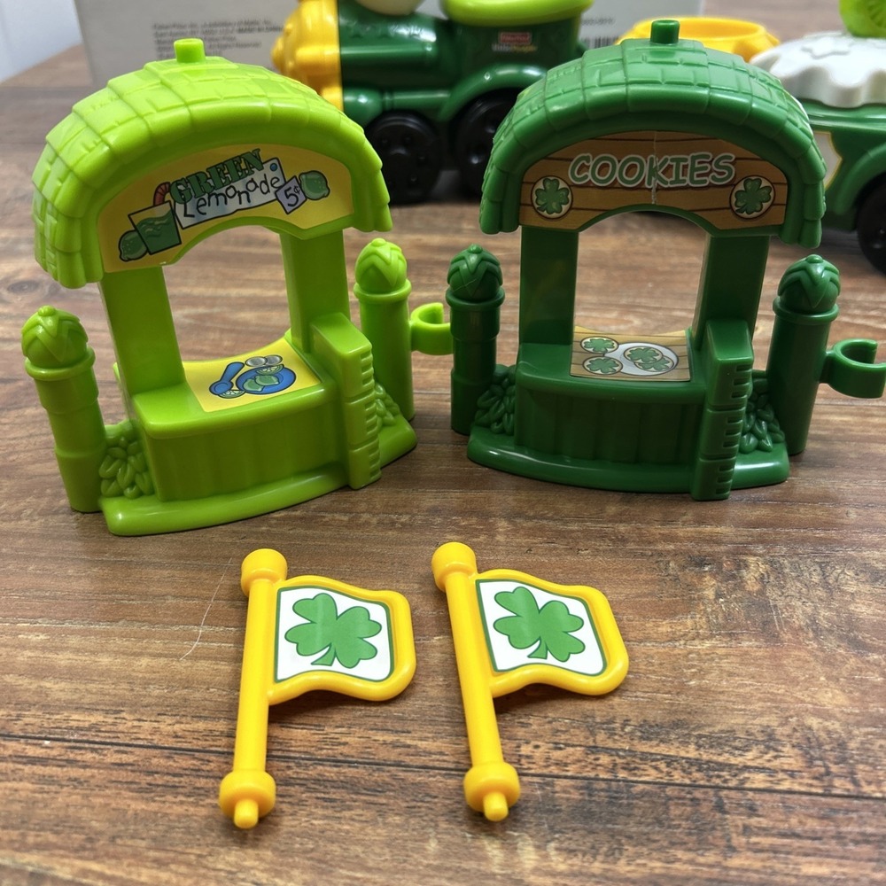 Fisher-Price Little People St. Patrick's Day Parade Set 2007 w/Box N0803 WORKS!! - Picture 7 of 16